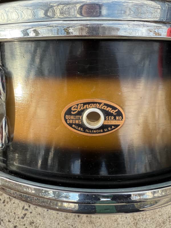 Slingerland No. 162 Deluxe Student Model 5.5x14" 6-Lug Snare Drum with Stick-Saver Hoops 1963 - 1975 - Black/Gold Duco Lacquer image 1