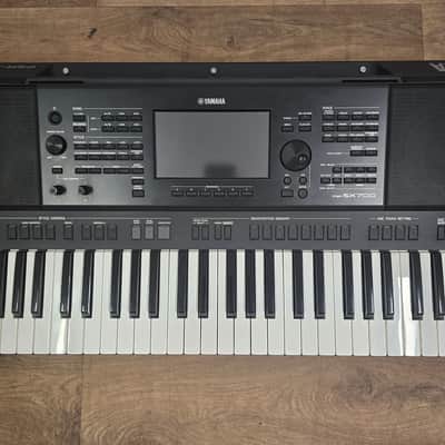 Yamaha PSR-SX700 Keyboard; Serial No: BCAP01011 | Second Hand image 4