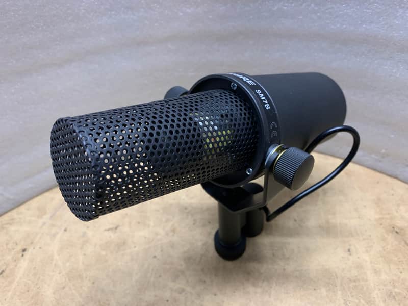 SHURE SM7B, SM 7B MICROPHONE W/ WINDSCREEN- EXCELLENT! MAKE OFFER! image 1