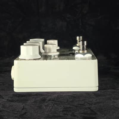 68 Pedals King of Clone Dual Overdrive Distortion Boost Pedal Tesi Custom Shop-Glow in the Dark Alien Head image 9