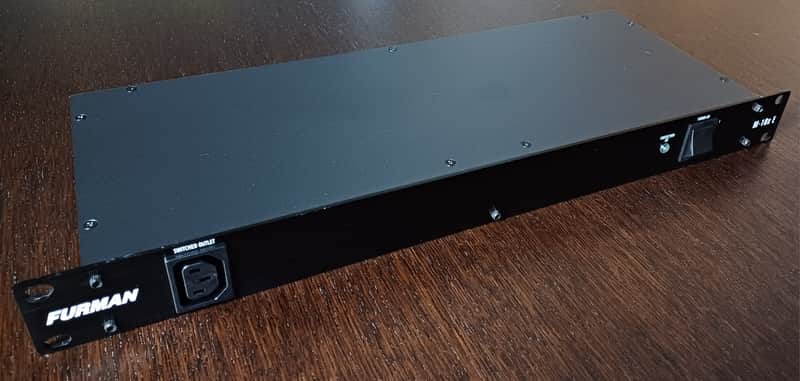 |19" RACK UNIT| (Power Conditioner) Furman M-10x E image 1