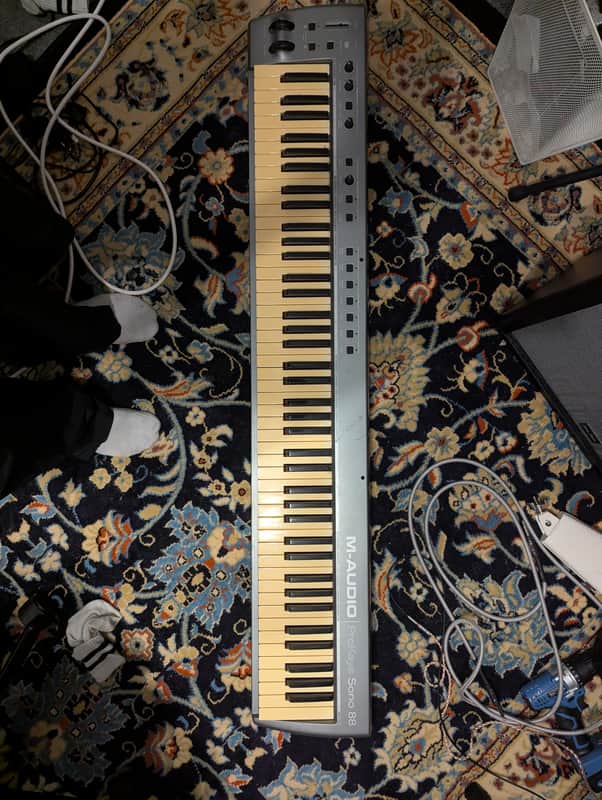 M audio Sono 88 midi keyboard image 1