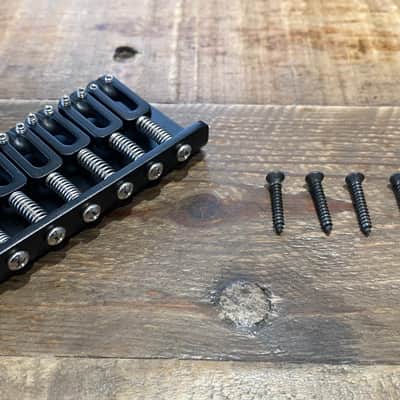 Hipshot 7-String Ibby FP Guitar Bridge - Black image 2