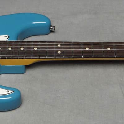 Fender Ltd Ed Custom Deluxe Stratocaster Taos Turquoise image 3