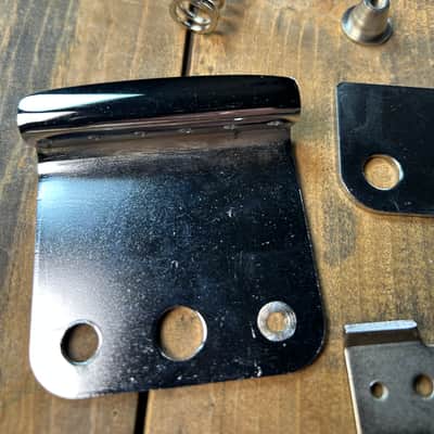 Fender Jazzmaster bridge assembly - Chrome image 2