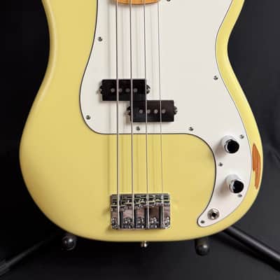 Fender Player II Precision Bass 4-String Bass Guitar Hialeah Yellow Finish image 2