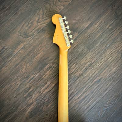 Fender Vintera '60s Jazzmaster Olympic White with Pau Ferro Fretboard image 7
