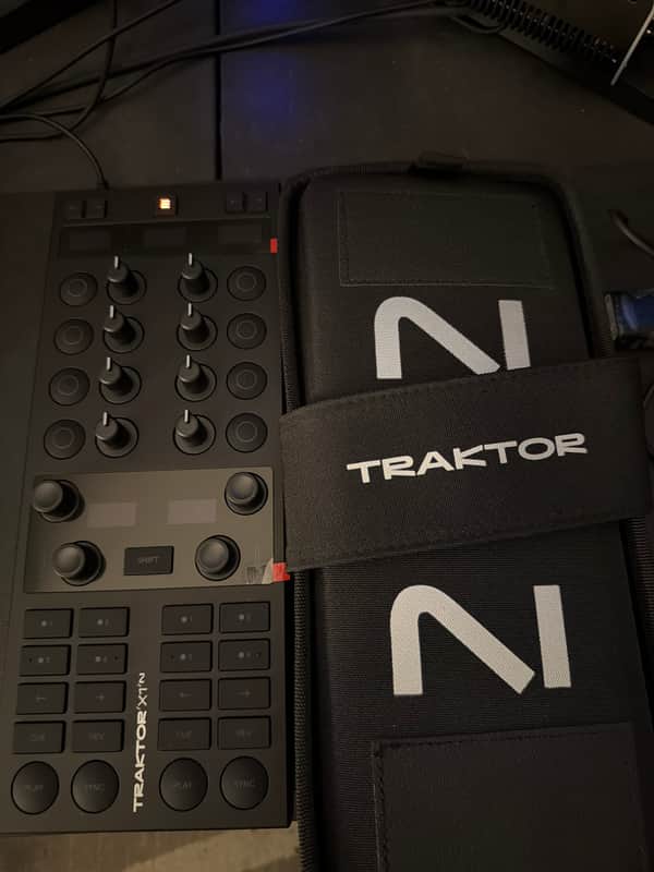 Native Instruments Traktor X1 MK3 with Case | Reverb
