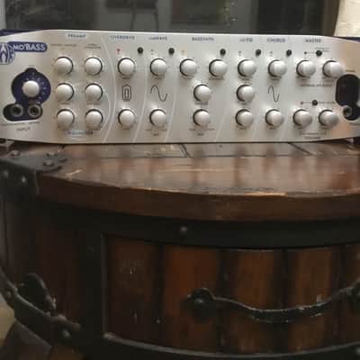 Swr Mo Bass 90s with by pass pedal Platinum/ royal blue excellent image 2