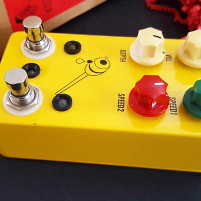 JHS Honey Comb Deluxe 2012 - 2017 - Yellow image 5