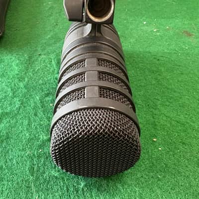 Audio-Technica BP40 Large Diaphragm Dynamic Broadcast Microphone 2010s - Black imagen 4