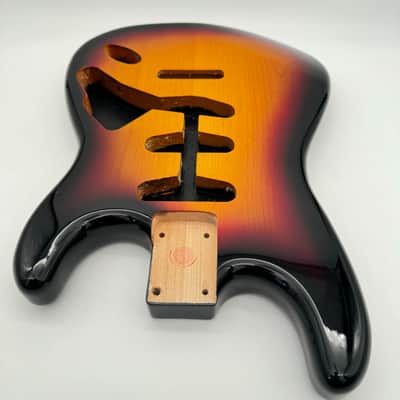 HooDoo Stratocaster Body Alder 3-Tone Sunburst hsb6535 image 3