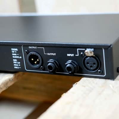 dbx 131s Single 31-Band Graphic EQ image 4