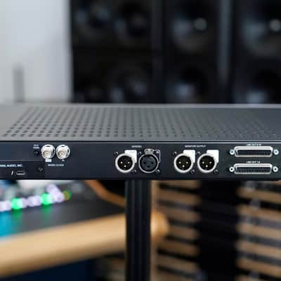 Universal Audio Apollo X16 Thunderbolt 3 Audio Interface image 2