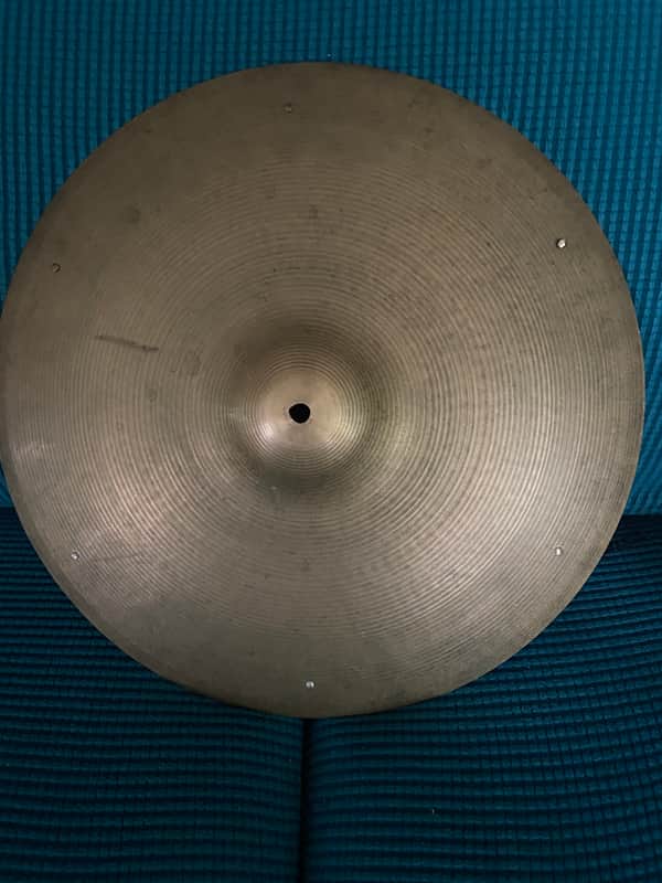 Zildjian crash,   18" with rivets 1964-69 - Bronze image 1