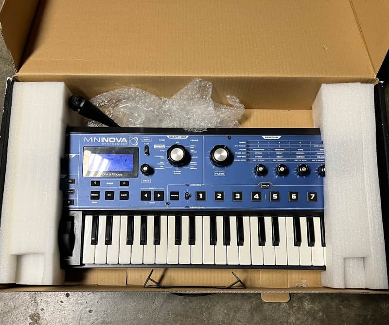Novation MiniNova Synthesizer image 1