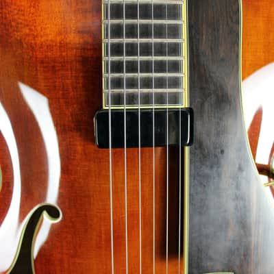 Eastman Uptown AR805E Sunburst image 7