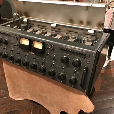 Vintage Collins 212A 8x2 Tube Recording Console restore/mod to modern use image 8