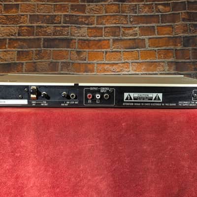 Technics ST-S44 Quartz Synthesizer FM/AM Stereo Tuner image 6