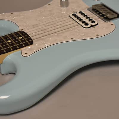 2024 Fender Artist Series Tom DeLonge Signature Stratocaster Daphne Blue image 9