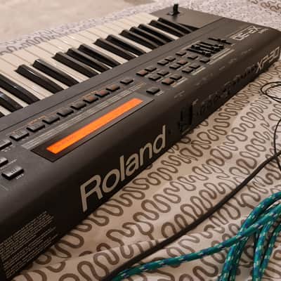 Roland XP-30 61-Key 64-Voice Expandable Synthesizer 1999 - 2004 - Black image 15