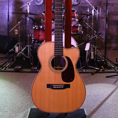 Used 2018 Martin Custom Shop 00-14 Fret Cutaway Acoustic Guitar, Natural w/ Case image 1