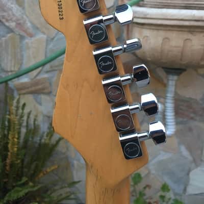 RIF 119 Fender Stratocaster 2000 Corona California With Case and Fender Card image 7
