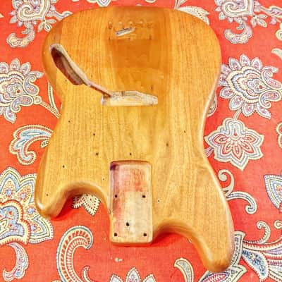 VINTAGE 1971 FENDER MUSICMASTER BASS BODY - STRIPPED image 2