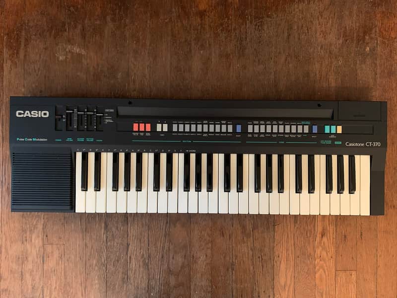 Casio CT-370 Casiotone 49-Key Synthesizer image 1
