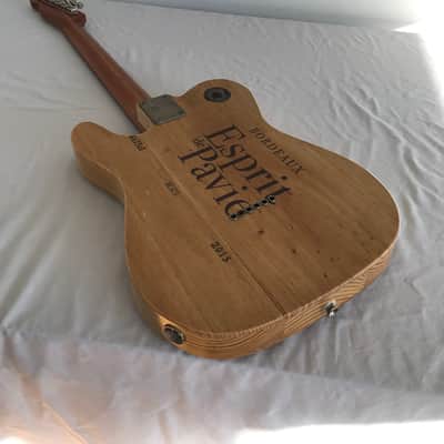 Electric Guitar - Reclaimed Wood from Wine Crate - Semi Hollow with F Holes - T-Style - Esprit 039 image 7