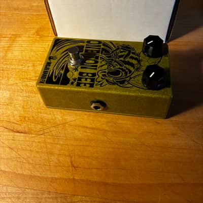 Mojo Hand FX One Ton Bee (1 of 100, Limited Edition) Gold Version Early 2000's - Gold image 6