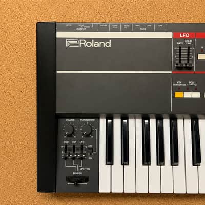 Roland Juno-106 – 1980s – Full original parts – Fully Serviced – Warranty image 2
