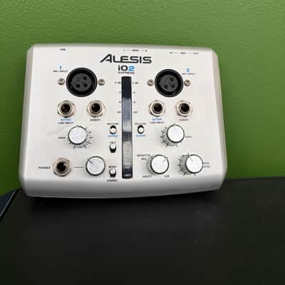 Alesis iO2 Express USB Audio Interface image 1