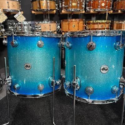 ~WOW!~ DW Collector's Series Maple/Mahogany 5-Piece 10/12/14/16/22 Drum Kit Set in Electric Blue Burst Glitz Lacquer with Chrome Hardware image 10