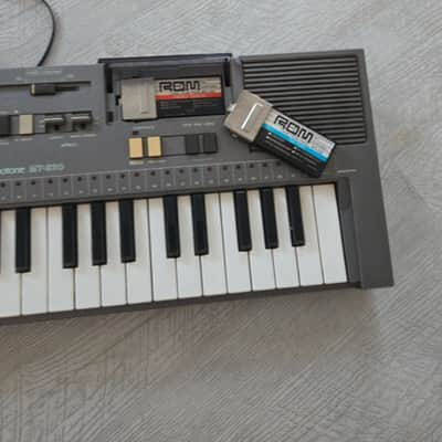 Casio MT-820 Casiotone 49-Key 1980s - Black