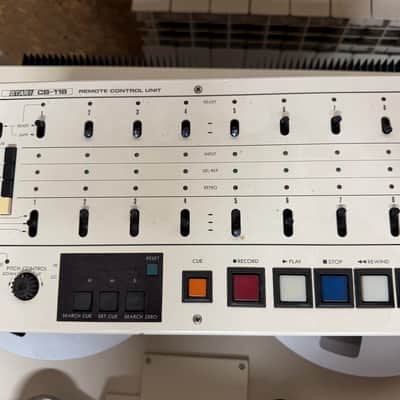 Otari MX-70 Magnetófono Multipista Profesional 8 Canales 1/2" +  Telemando CB-118 sobre Consola image 4