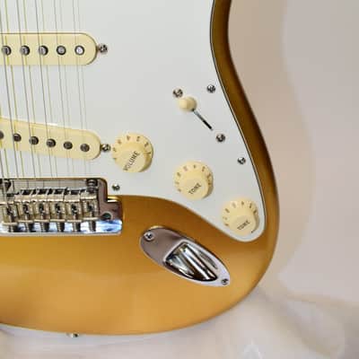 2014 Fender Limited Edition American Standard Stratocaster Electric Guitar, Maple Fingerboard, Mystic Aztec Gold w/ Case image 5