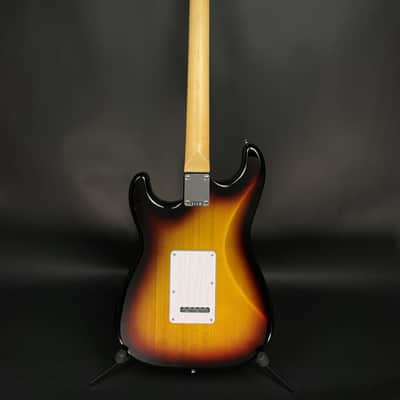 Fender Standard Stratocaster - 3-Color Sunburst Laurel Fingerboard image 4