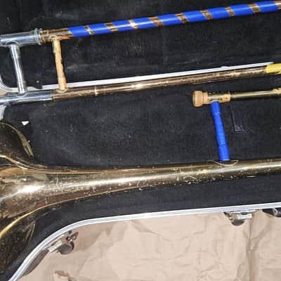 Blessing Scholastic Trombone with Case & Mouthpiece. USA. Good condition image 7