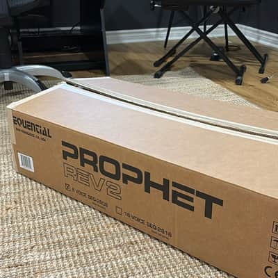 Dave Smith Instruments Prophet Rev2 2021 image 8