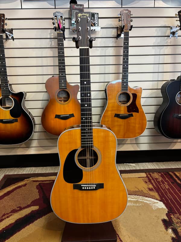 Martin Standard Series D-28