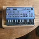 Behringer CZ-1 Mini Desktop Synthesizer 2025 - Present - Blue