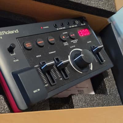 Roland E-4 AIRA Compact Voice Tweaker 2022 - Present - Black image 4