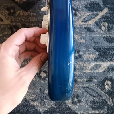 Fender Highway One Stratocaster with Rosewood Fretboard 2003 - Sapphire Blue Transparent image 15