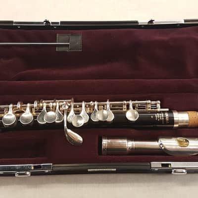 Pre-Owned Yamaha YPC-32 Piccolo Outfit image 4