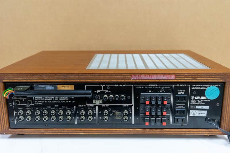 Yamaha CR-2020 Natural Sound Stereo Receiver image 2