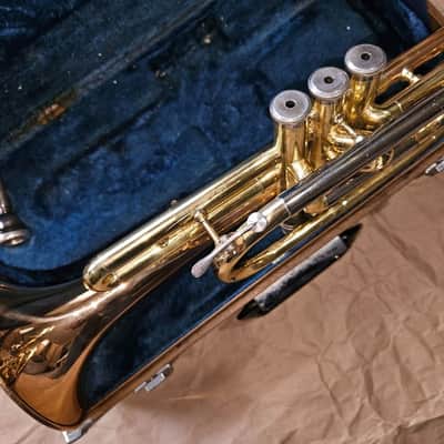 Yamaha YCR-332 Red Bell Cornet w/ case & mouthpiece. Japan. Very Good Condition image 9