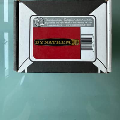 Keeley DynaTrem Dynamic Tremolo 2015 - Present - Silver / Red Graphic image 3