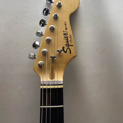 FENDER SQUIRE MINI STRATOCASTER - BLACK image 2