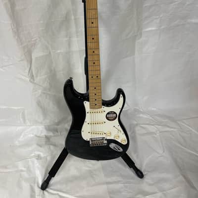 Fender American Standard Stratocaster with Maple Fretboard 2013 - Black image 1